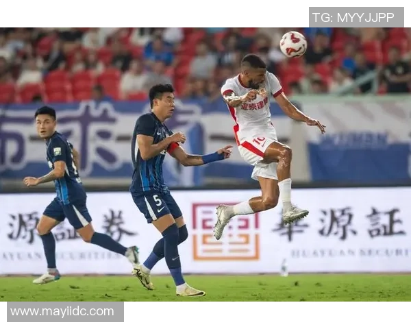 足球五换人新规助力球队战术灵活性提升与球员体能管理优化